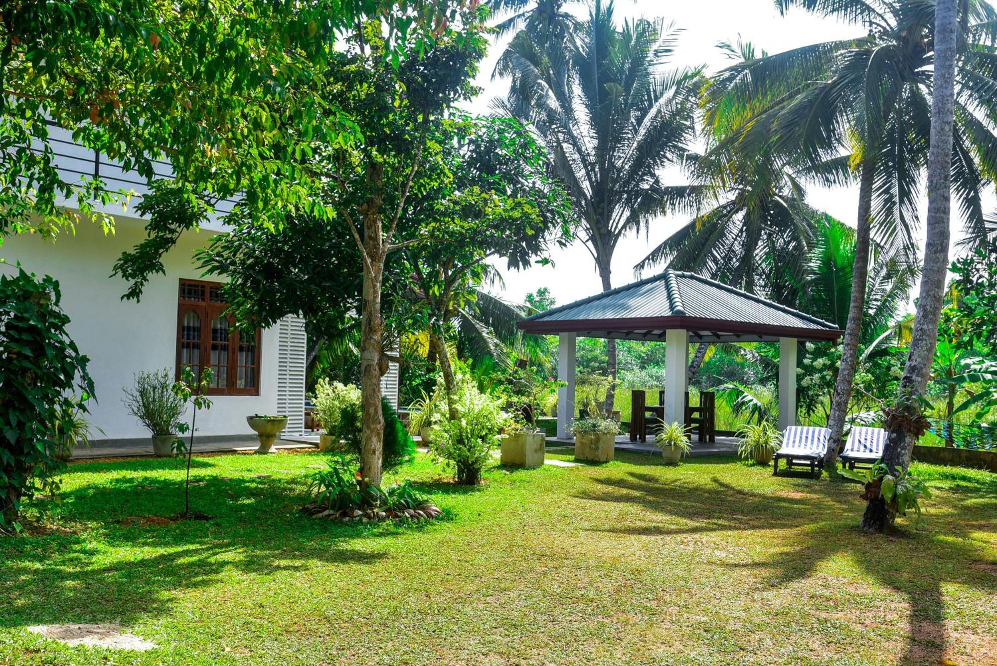 Villa A.Sms Induruwa Exterior foto